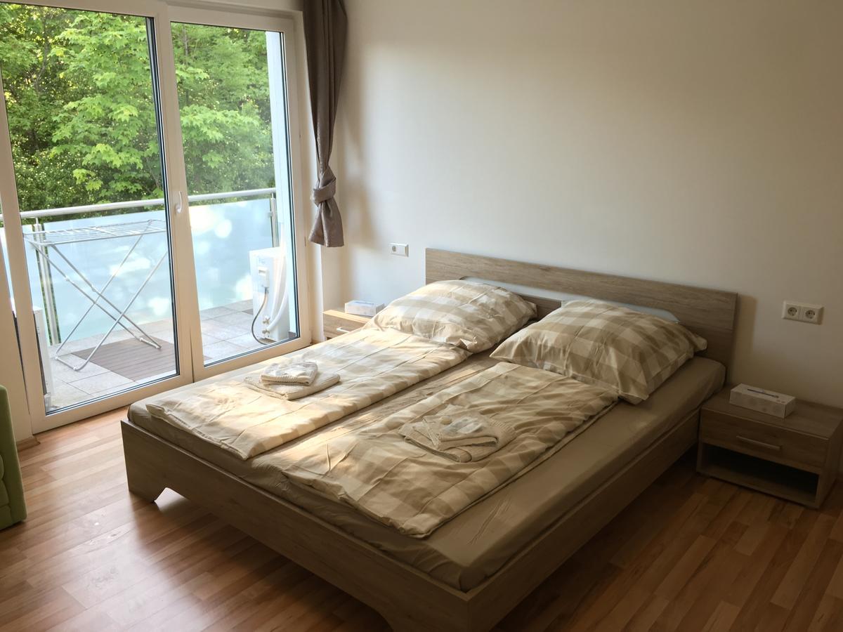 Sahara Falcon 3*